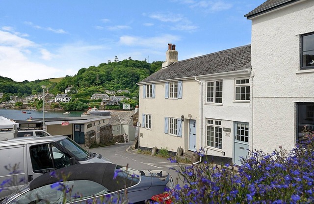 Beautiful Waterside 2 bedroom cottage in Newton Ferrers S. Devon