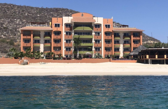 Beautiful waterfront one bedroom condo with great views of the Sea of Cortez