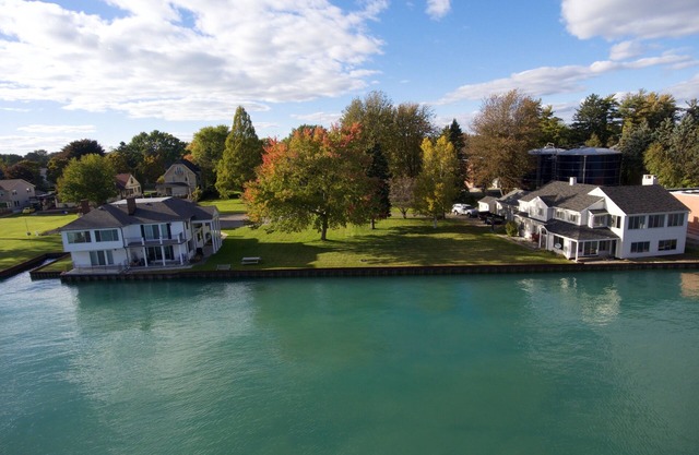 Beautiful Waterfront House Overlooking The St. Clair River