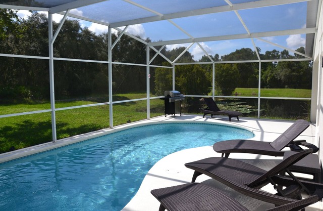 Beautiful Waterside Villa For Rent In Orlando