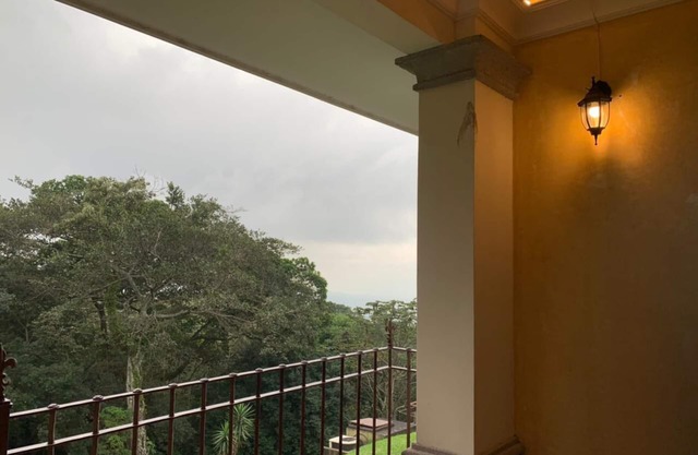 BEAUTIFULL 2 BEDROOM APT LA REUNION