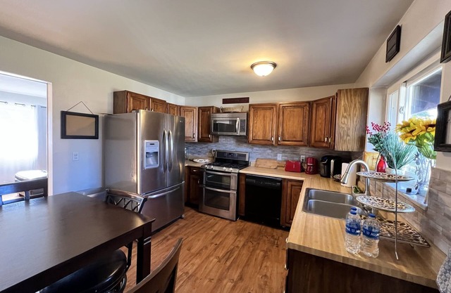 BEAVERCREEK-3bedroom/2bath cozy house near Summit Park