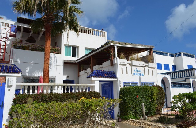 Beida 1/apartment of the villa Beida facing the lake and 200m from the ocean.