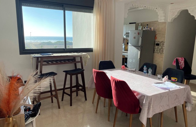 Bel Appartement Moderne , Vue Océan Front de Mer, Plage, Nature, Détente