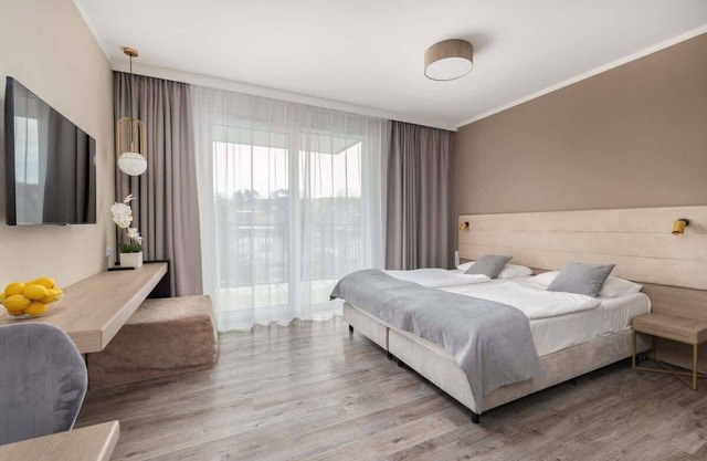 Bel Mare E339 | Modern Studio | Parking