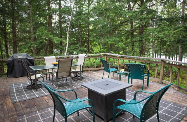 Belgrade Lake house with Dock!