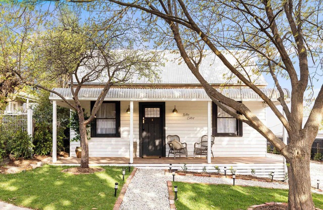 Bella's Cottage Yarra Valley | Spa & Sauna