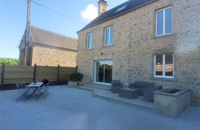 Belle Maison en Pierre Avec Cour Privée, à la Campagne, Totalement Rénovée
