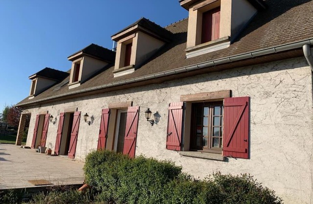 Belle maison spacieuse avec grand jardin