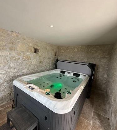 Belle villa avec spa et sauna