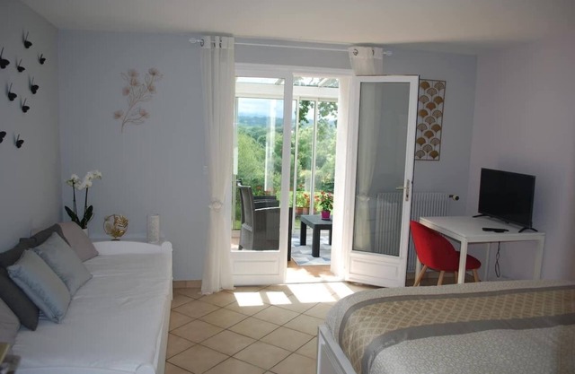 Bellevue residence. Bed and breakfast between Pau, Lourdes and Tarbes