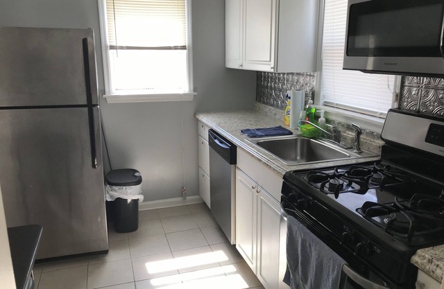 Belmar Beach , Jersey Shore Cottage 4 Blocks Beach East of Main Street