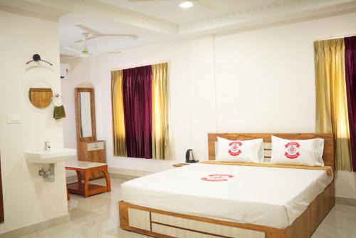Benzy Tourist Home