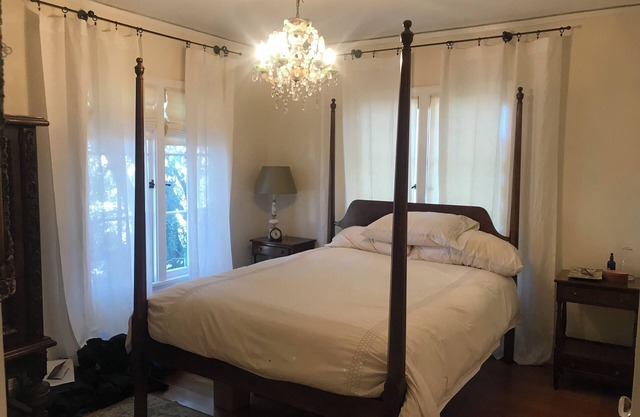 Berkeley Hills 3bd, 2.5 bath home: Bay views, charm meets nature and luxury