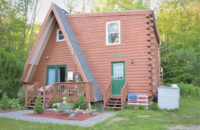 Berkshires Cabin Steps to Lake