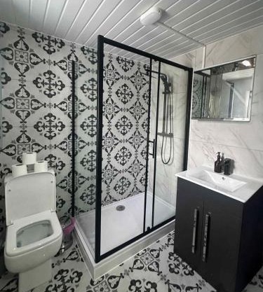 Best 2BR Flat in Cardiff Near Town Centre