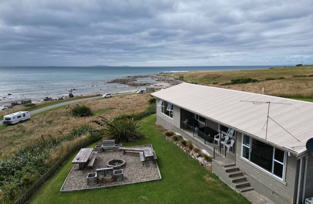 Best Bay Views in Colac Bay