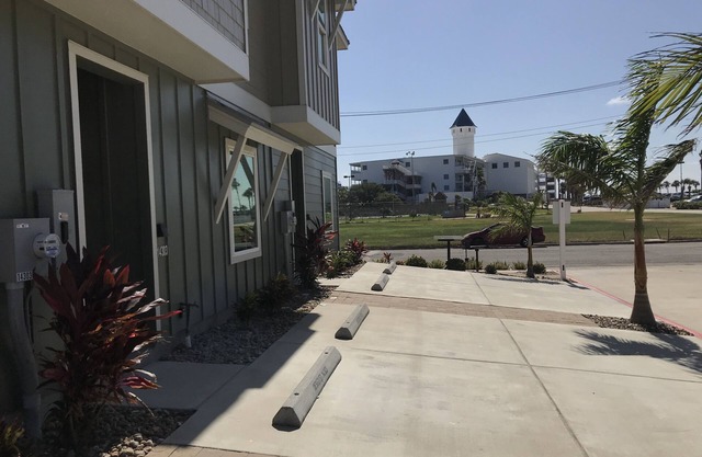 Best of Padre Island! Less than 1.5 miles to Luby Beach!