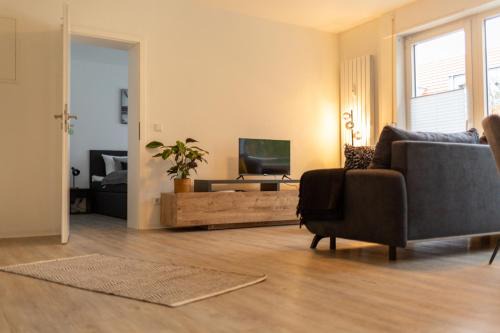 BEST STAY CityAppartment Hünfeld- SmartTV FreeWlan Balkon, in wenigen Minuten am Bahnhof, Innenstadt und doch ruhig gelegen - ideal für Paare oder Geschäftsreisen