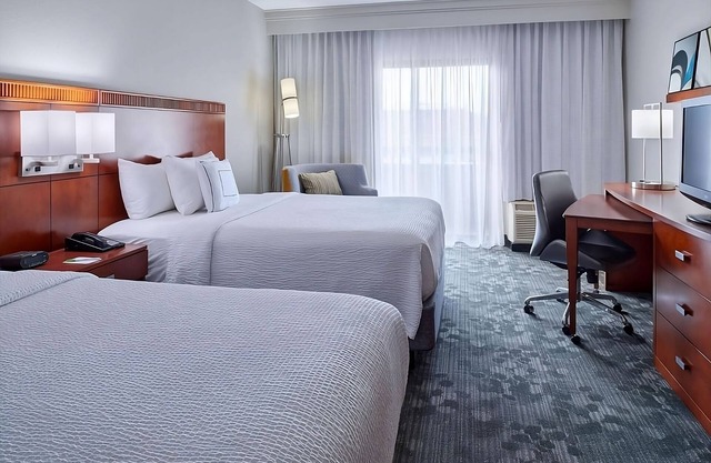 Best Value, Quality Stay! Pets Allowed, Indoor Pool, Near Bumblebee Ruins