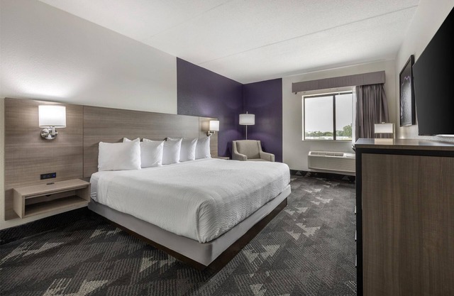 Best Western Bolingbrook Hotel