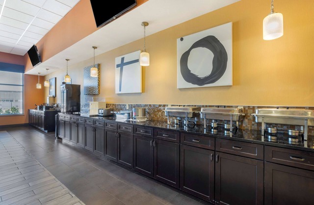 Best Western Plus North Platte Inn & Suites