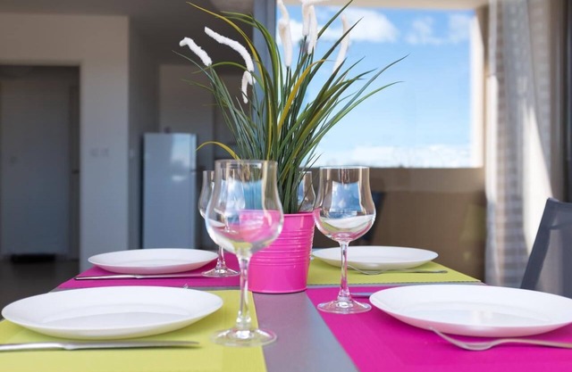 Between TGV train station and historic city center: calm and modern comfort