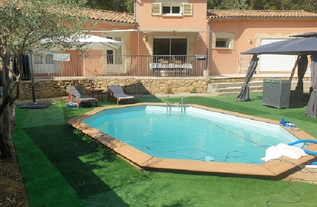 Between vineyards and garrigues (4km from Mas de So)