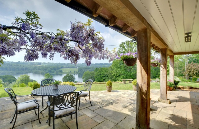 Bewl Water View - One Bedroom House, Sleeps 2