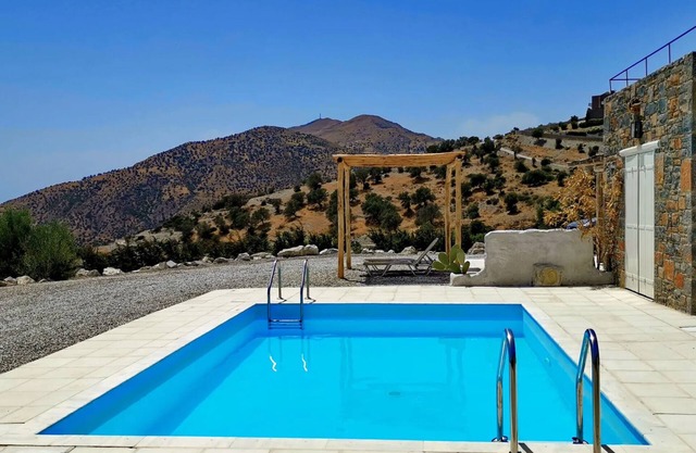 BH320 - C - Villa Rethymno