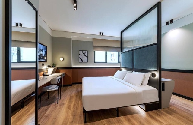 BH701 - C - Room Thessaloniki