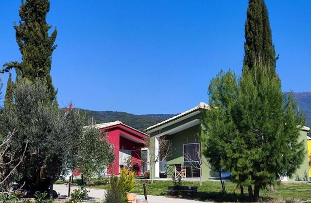 BH948 - C - Bungalow Messologgi