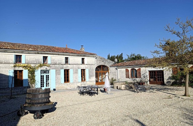 Big family house with swimming pool