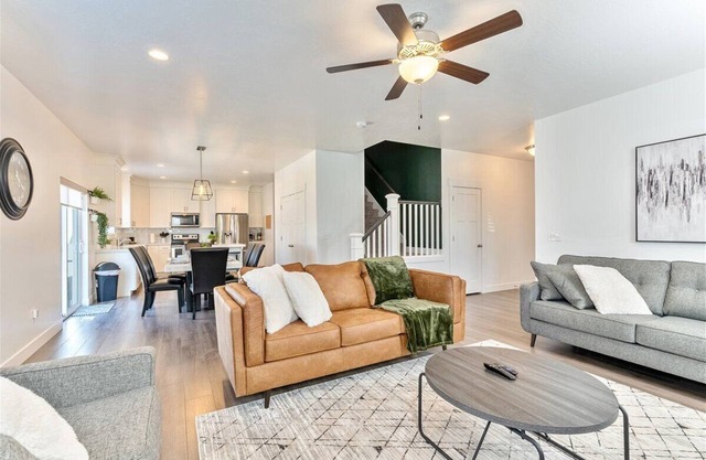 BIG Home! Fenced Yard! 30+ Day Discount! Garage!