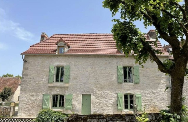 Big house under the Causse stars