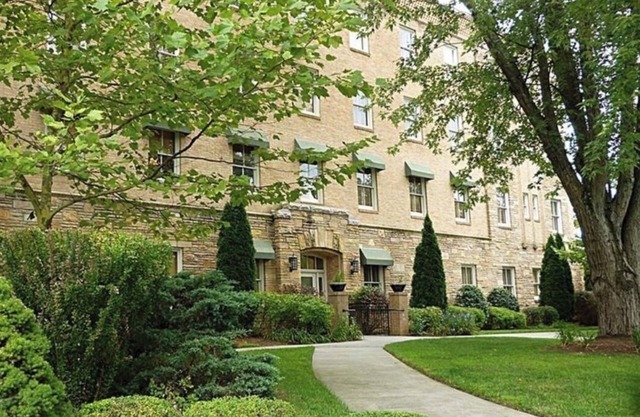 Biltmore Hideaway