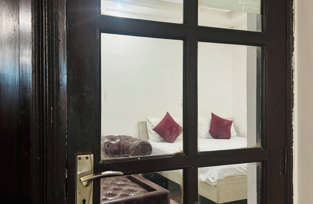 Bir Home Stays