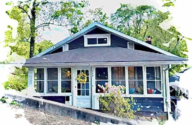 Bird's Eye View- Bungalow with Screened-in Porch and Fireplace