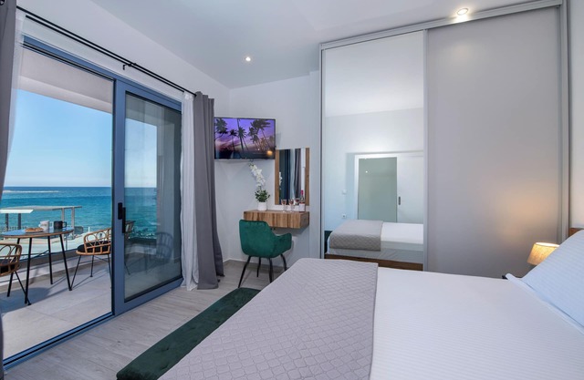 Blue Balcony Boutique Suite Seaside Private Parking