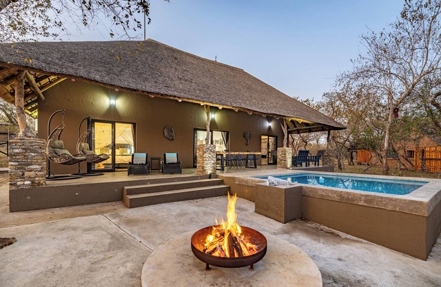 Blue Goose Bush Retreat