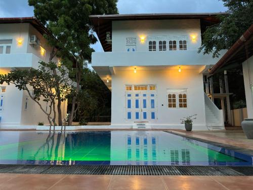 Blue Kite Retreat