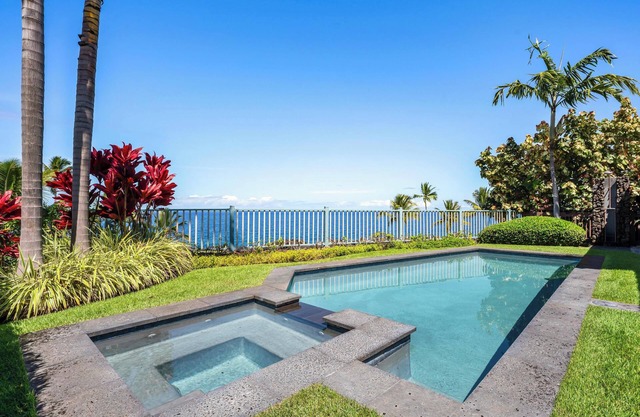 Blue Lani Oceanfront, Three-Bedroom Luxury Home!
