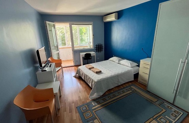 blue room