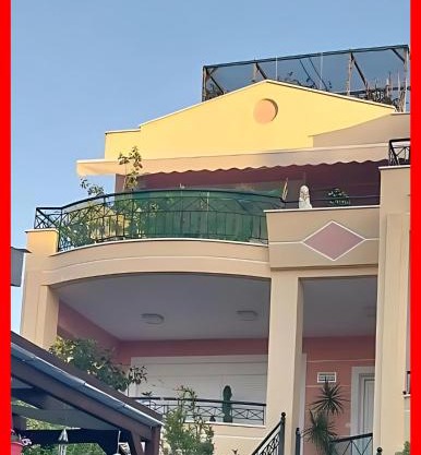 Blue Sunrise House - 230m from beach