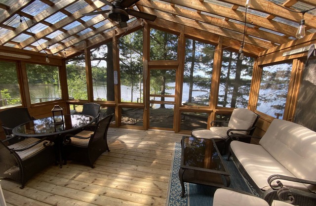 Blueberry Point - cozy cabin on Cable Lake only 3 mi from Spooner