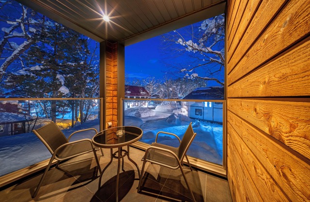 Bluebird Chalets by The Hakuba Collection