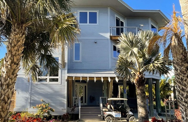 Bluefin Beach House, Luxury Home with Pool & Spa on North Captiva, 2 Golf Carts