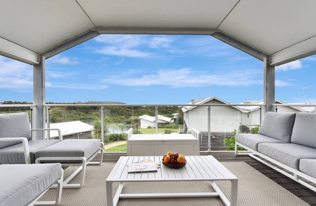 Bluewater Bliss at Caves Beach Villas