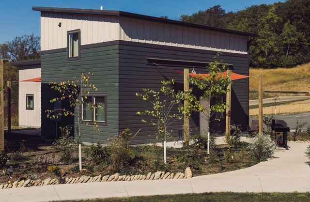 Bluffside Gardens Maple Series Unit 1B