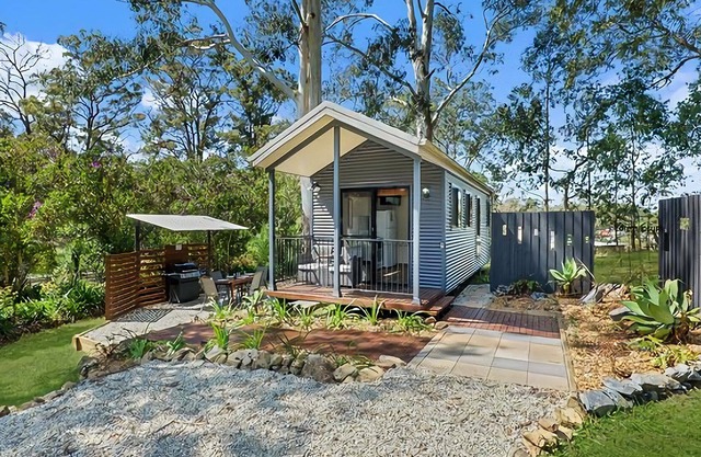 Boambee Cottage is a one-bedroom, self-contained cottage with everything you need.